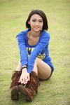 Monique Chau VC 000031 SZ