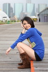 Monique Chau VC 000049 SZ