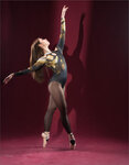Vivian Dancer 00539