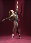 Vivian Dancer 00540