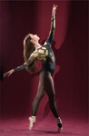 Vivian Dancer 00544