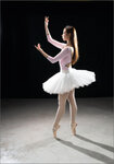 Vivian Dancer 00236