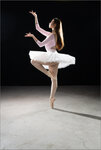 Vivian Dancer 00243