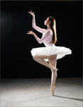 Vivian Dancer 00250