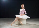 Vivian Dancer 00273