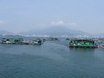 遠方是大陸鹽田港