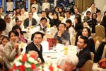 台下賓客都被一對新人嘅說話吸引住