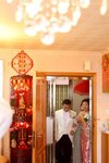 一對新人入男家門啦...
