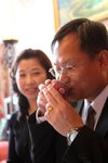 輪到大哥大嫂飲茶