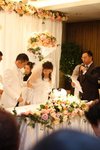律師:我現在宣報,你哋正式結為夫婦...