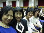 左起郭鶯萍(光73) 劉英慈 (71)李惠歡 (謙71) 溫鳳媚(剛79)