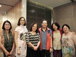 左起：剛(1979)陳玉華，陳婉兒；恆(1977)馬美堅、黃樹堂、馮寶森；強(1981)霍婉珠