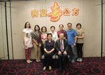 左起 : 剛(1979)陳婉兒、陳玉華、梁佩英、譚碧儀
彭秀容、張挹凡伉儷