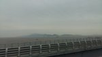 寧波- 普陀山: 乘專車經舟山跨海大橋往朱家尖。【舟山跨海大橋】是中國規模最大的島陸聯絡工程，全長約50公里。