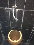 男廁景象