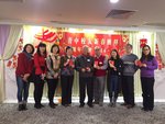 抽獎環節。第一批幸運兒，由鍾戚秋老師抽出
