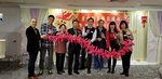 新一屆幹事。左起：張志剛(恆77)江成光(立88)霍婉珠(強81)李偉生(煌86)林維健(中90)鄺覺華(基76)黃惠瓊(恆77)郭鶯萍(光72)