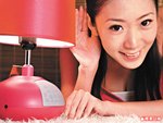 iPod Hi-Fi彩燈會-機背會見到 6W輸出?喇叭