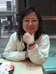 My mom! Is't look like me?