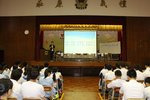 20140923-classroom_boycott_debate_01-01