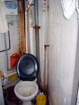 20041016-cleaning_aged-43