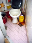 20041016-cleaning_aged-49
