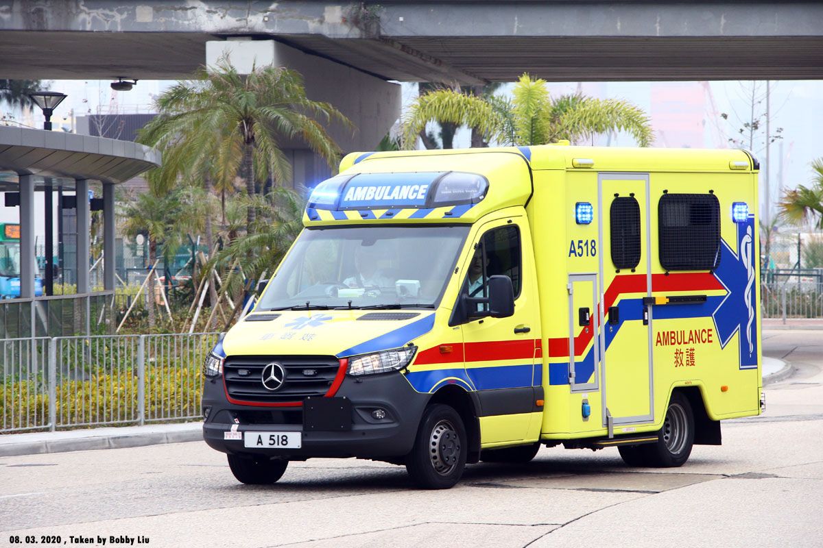 Ambulance in HK :: 151 -- fotop.net photo sharing network