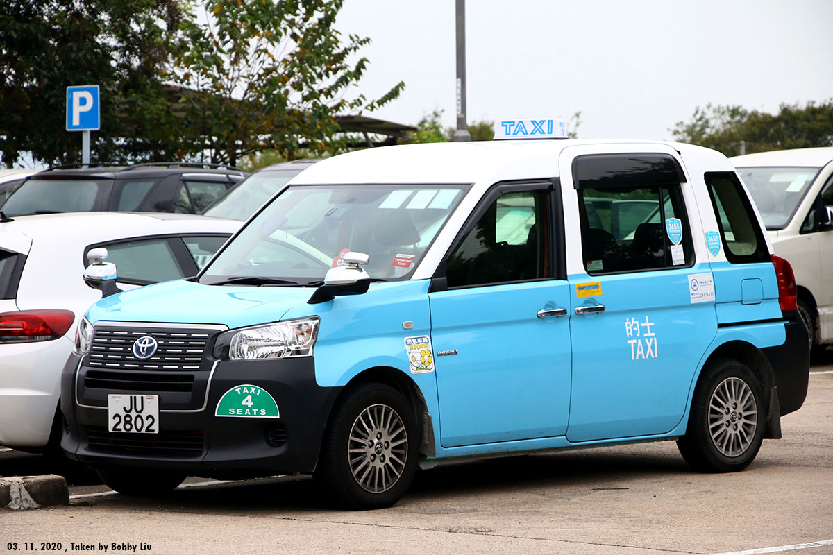 Toyota jpn taxi фото