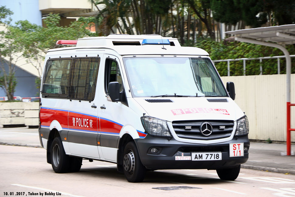 Police Car in HK :: 82 -- fotop.net photo sharing network