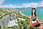 從海景花園外望，青山公路沿線泳灘盡收眼底