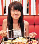 Natalie「牛肉好香，脂肪比例好好味，啲肉唔會嚡。」