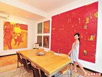 飯廳中，美國畫家 Ricardo Mazal的《 Red Queen》，鮮紅一片極震撼