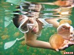 白歆惠拍攝寫真時，跳水、潛水、滑浪等水上活動都玩齊