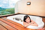 天台建有露天 Jacuzzi
