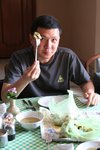 Big stomach competition, guess how many momo did he take finally?