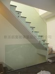 西貢蠔涌新村樓梯玻璃扶手工程 (14)
