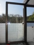 西貢井欄樹玻璃掩門 (2)
