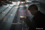 a-man-with-his-camera_31674694180_o