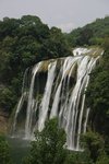 黃果樹大瀑布高77.8米,寬101米,是唯一個能從六個方位觀賞的世界名瀑.以大瀑布為中心20餘平方公里範圍內滙聚18個瀑布,是世界上最大瀑布群.

Studio_20150515_035608