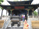 吳三桂於1671年重建金殿，整座建築物由銅鑄成，重約250噸，殿仕有真武帝和金童玉女銅像 IMG_0555_537