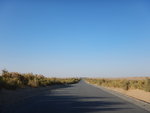 每隔三年就重新軋草,當沙漠遇上風暴時,沙漠公路會被掩埋,需要用推土機把沙子推開.
DSCN5202