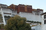 布宮的主體建築為白宮和紅宮,整座宮殿具有藏式風格. 高200餘米,外觀13層,實際只有9層.IMG_0034