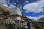 絨布寺外的白塔和經幡常被人用作拍攝珠峰的前景 IMG_9912