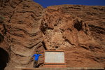 盛唐時的千佛洞-阿艾石窟,1999年4月,當地的牧羊人阿布來提登上一處山崖時,正在找丟失的羊時,滑腳跌下裂縫中,隨後發現身處洞窟中,墻壁是精美的壁畫.
IMG_2318