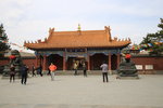 大召漢名'無量寺'.蒙古語稱'伊克召'意為'大庙'.位于呼和浩特巿玉泉區大召前街.寺內供奉2.5米的純銀佛像,故又有'銀佛寺'之稱.西藏三世逹赖喇嘛曾親臨大召為銀佛主持開光法會,之后成為有名的寺院.
IMG_6092