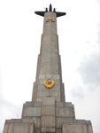 1945年秋,東北光復后,為紀念支援中國人民抗日戰爭和反對日本法西斯戰爭而犠牲的蘇聯紅軍烈士,以及埋葬在塔址的蘇聯后貝加尔湖方面軍的飛行員烈士們,吉林省人民修建了此塔.
DSCN5528