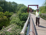 生態棧橋:總長820米,平均宽2.7米,主體為鋼結構,西起植物園西南角玉綉河廣場,東至東南角的生態廣場,貫穿植物園南半部.
DSCN5827