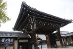 西本願寺淨土真宗本願寺派的本山,自古日本信眾最多的教派之一,起源於1272年在東山建立的親鸞聖人祠堂,於16世紀末於現址重建.IMG_7778