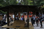 神社的黑木鳥居樣貌質樸,是日本現存最古老的鳥居樣式,本殿則與伊勢神宮相同,祭祀天照大神,以祈求學藝、戀愛和安產知名.
IMG_8582