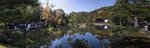鏡湖池內分佈大小的島嶼、松樹與奇石,借西面的衣笠山作為遠景的庭園造景,是室町時代中最具代表性的池泉迴遊式庭園.
9092_96_